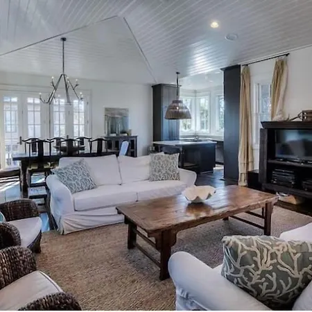 Dejarnette Cottage